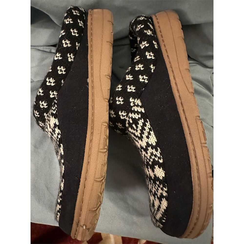 Dearfoams Women's Black Knit Memory Foam Slippers Size 9-10 - Picture 2 of 6